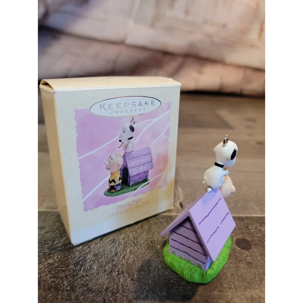 Hallmark Peanuts 1994‎ Easter Beagle snoopy Charlie